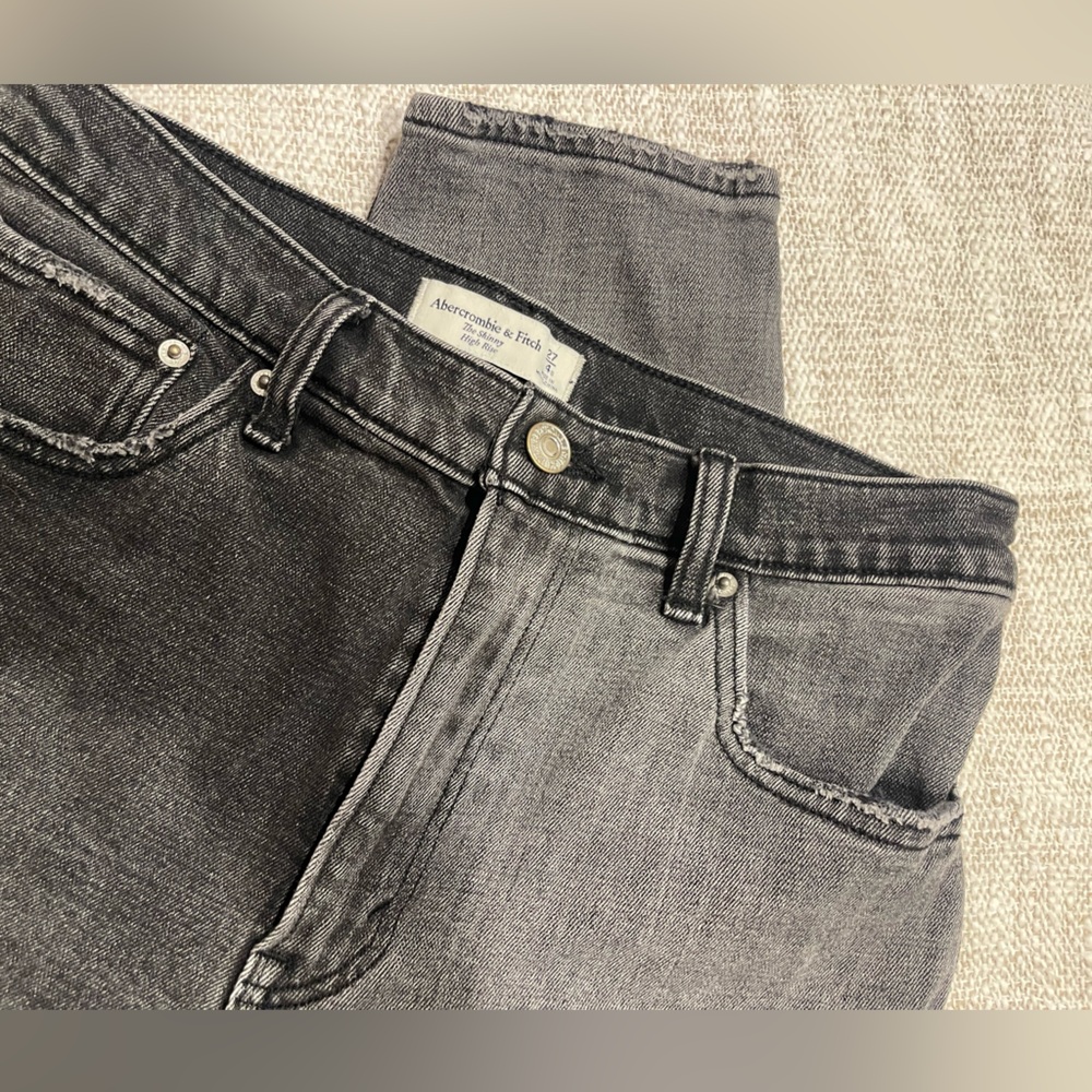 Abercrombie & Fitch two tone black jean womens size 27 / 4S